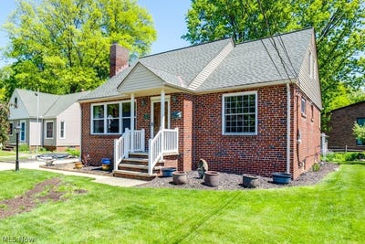 /international/us/3241-w-231st-street-north-olmsted-oh-110108059097/