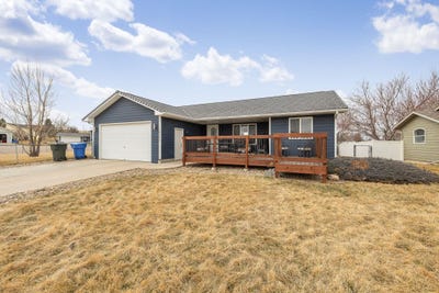 /international/us/1914-7th-avenue-belle-fourche-sd-110098588834/