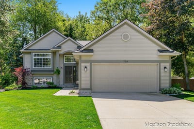 /international/us/7154-timbercreek-drive-allendale-mi-110108552628/