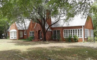 /international/us/700-s-jackson-street-mcgregor-tx-110100133644/