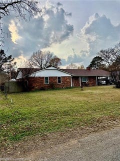 /international/us/302-main-st-wister-ok-110108605837/