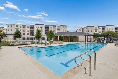 /international/us/651-n-watters-road-allen-tx-110107832430/