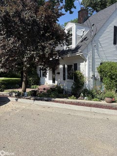 /international/us/1-terrace-court-ottumwa-ia-110100388744/