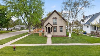 /international/us/601-n-high-street-lake-city-mn-110107999187/