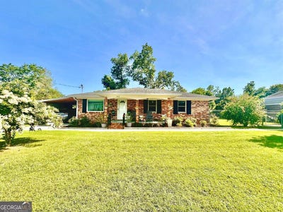 /international/us/422-west-carter-avenue-blackshear-ga-110108879093/