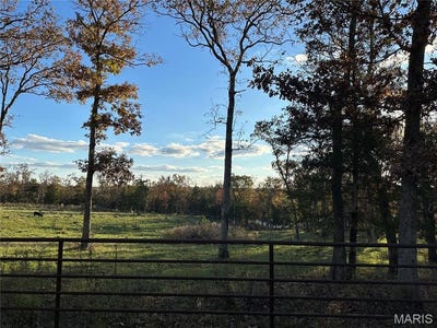 /international/us/1867-hecker-road-owensville-mo-110108110244/