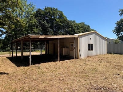 /international/us/83-persimmon-street-cartwright-ok-110108397043/