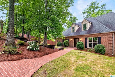 /international/us/4417-briar-glen-drive-mountain-brook-al-110108019608/