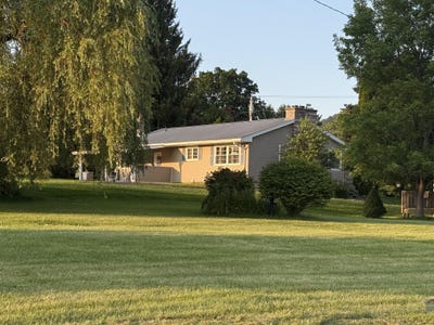 /international/us/825-north-street-wells-vt-110109137256/