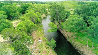 /international/us/fm-1174-bertram-tx-110120485251/