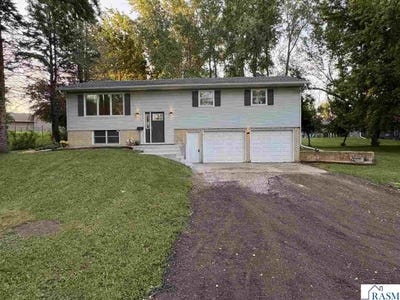/international/us/306-w-north-street-janesville-mn-110108412043/