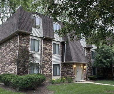 /international/us/234-w-court-of-shorewood-vernon-hills-il-110108478751/