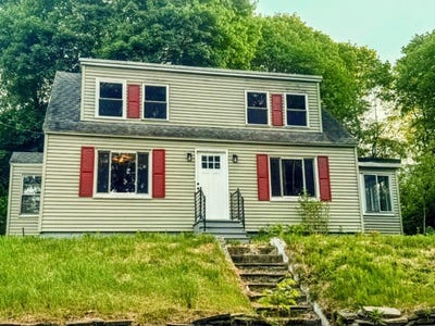 /international/us/155-second-street-auburn-me-110107462757/