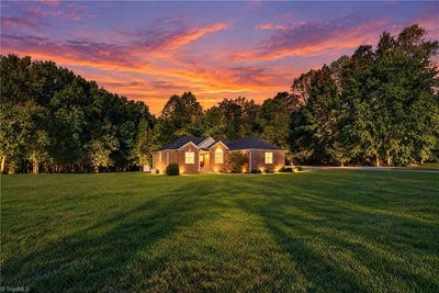 /international/us/5505-union-grove-road-oak-ridge-nc-110120458730/