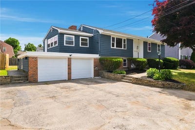 /international/us/25-stoneham-street-cranston-ri-110108936139/
