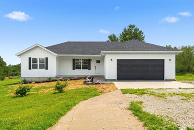 /international/us/5106-s-165th-road-bolivar-mo-110108415744/