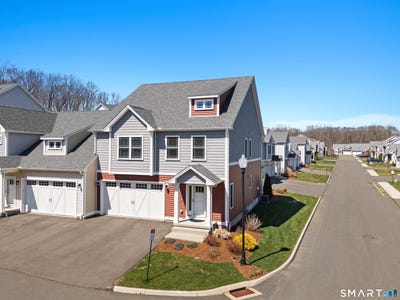 /international/us/1-newbury-court-north-haven-ct-110107311953/