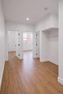 /international/us/98-07-37th-avenue-corona-ny-110106841440/