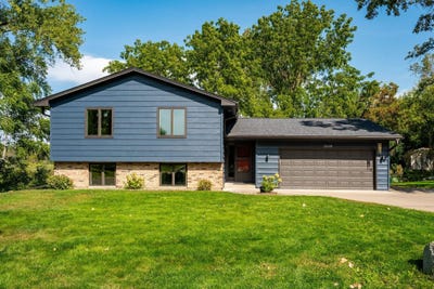 /international/us/12630-28th-avenue-n-plymouth-mn-110110215982/