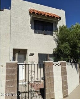 /international/us/2172-n-1st-avenue-tucson-az-110106279791/