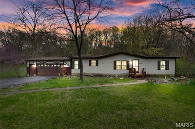 /international/us/5584-ruth-drive-house-springs-mo-110099925083/