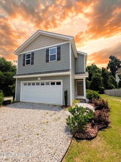 /international/us/353-n-stephens-st-southern-pines-nc-110100751015/