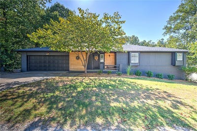 /international/us/5-dunvegan-lane-bella-vista-ar-110110305361/