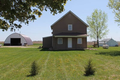 /international/us/1942-log-ave-little-rock-ia-110108153363/