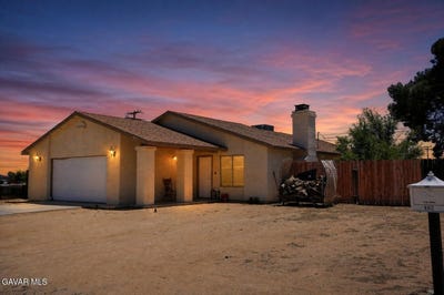 /international/us/8912-fir-avenue-california-city-ca-110108294779/