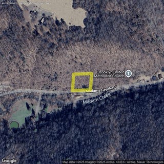 /international/us/600-madams-creek-rd-hinton-wv-110104306631/