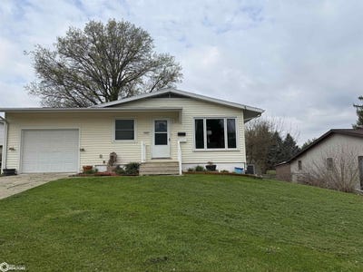/international/us/1207-glenwood-terrace-marshalltown-ia-110105088127/