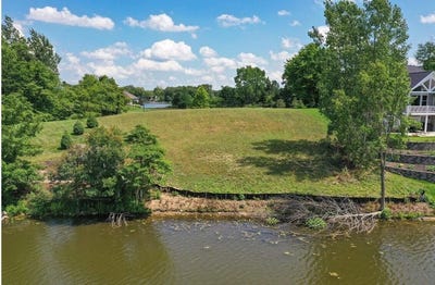 /international/us/61830-old-17-road-centreville-mi-110101258154/?lang=zh-tw