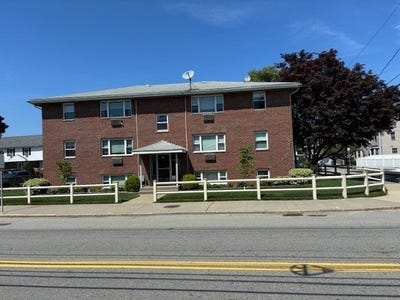 /international/us/189-river-st-waltham-ma-110107048658/