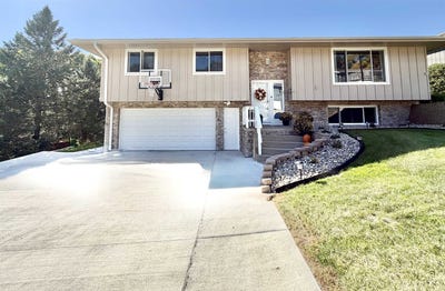 /international/us/2931-s-olive-st-sioux-city-ia-110120151468/