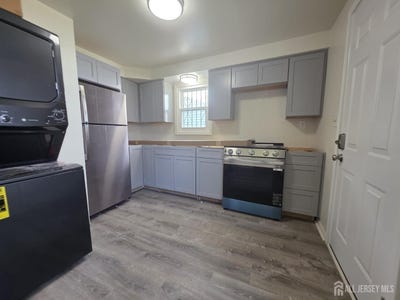/international/us/117-16th-avenue-newark-nj-110108280341/
