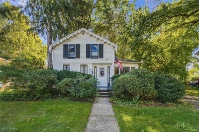 /international/us/370-bank-street-painesville-oh-110120532816/