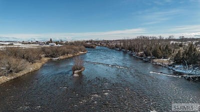/international/us/808-fall-river-springs-lane-chester-id-110106306319/