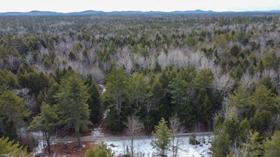 /international/us/m1l58-3-pickerel-pond-road-greenfield-twp-me-110107400824/