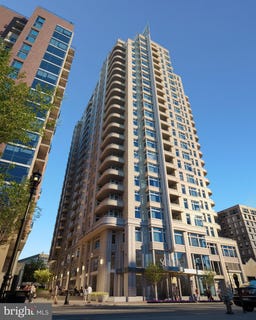 /international/us/4924-st-elmo-avenue-bethesda-md-110105309055/