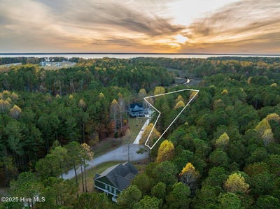 /international/us/130-willow-cove-lane-minnesott-beach-nc-110097906290/
