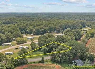 /international/us/634-lippard-farm-road-statesville-nc-110100779918/