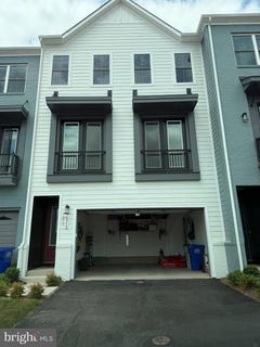 /international/us/9712-monarch-road-manassas-va-110108737967/