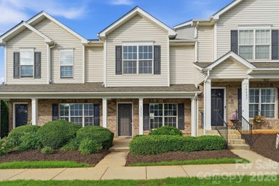 /international/us/10486-stokeshill-court-pineville-nc-110108471029/