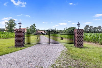 /international/us/5370-slocum-trail-atkinson-nc-110103481148/