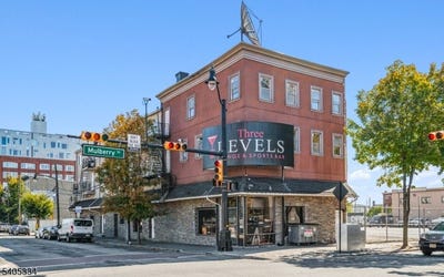 /international/us/218-mulberry-st-newark-city-nj-110104824499/