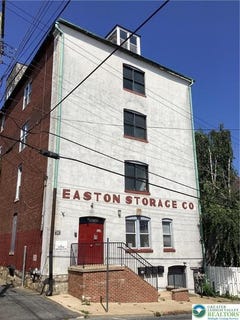 /international/us/145-s-11th-street-unit-b-c-easton-pa-110101121162/