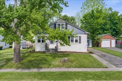 /international/us/201-edgewood-road-vestal-ny-110108489675/