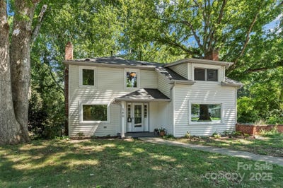 /international/us/300-patton-street-morganton-nc-110101234914/?lang=id