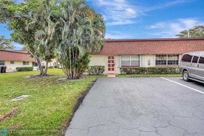 /international/us/1996-ne-33rd-st-lighthouse-point-fl-110098517768/