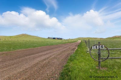 /international/us/1806-s-mountain-shdw-ln-cheyenne-wy-110101457639/